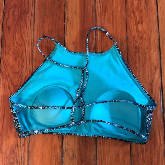 NWOT LA HEARTS high neck bikini top size medium - Picture 2 of 3